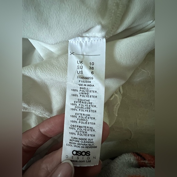 ASOS White Lace Trimmed Robe - Picture 9 of 9